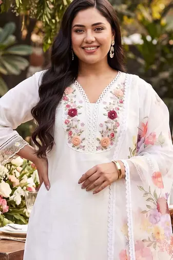 women floral embroidered regular beads and stones kurta with trousers & with dupatta