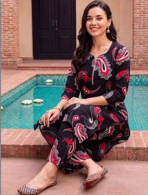 women paisley printed regular cotton kurta with palazzos 4
