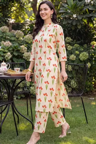 women floral printed regular cotton kurta with trousers
