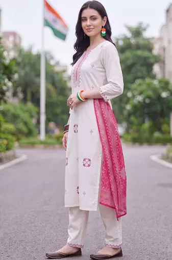 women ethnic motifs embroidered regular thread work cotton kurta with trousers & with dupatta