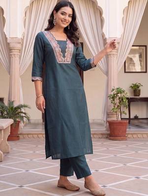 women ethnic motifs embroidered regular thread work kurta with trousers 1