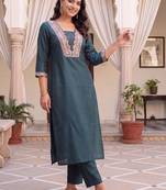 women ethnic motifs embroidered regular thread work kurta with trousers