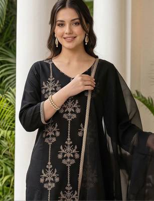women ethnic motifs embroidered regular thread work liva kurta with trousers & with dupatta 6