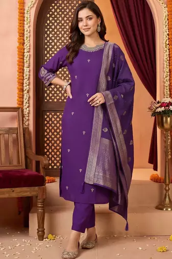 women ethnic motifs embroidered regular kurta with trousers & with dupatta