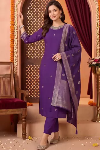 women ethnic motifs embroidered regular kurta with trousers & with dupatta