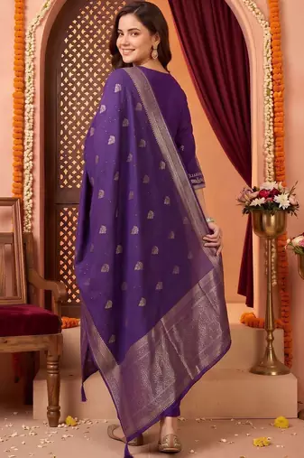 women ethnic motifs embroidered regular kurta with trousers & with dupatta