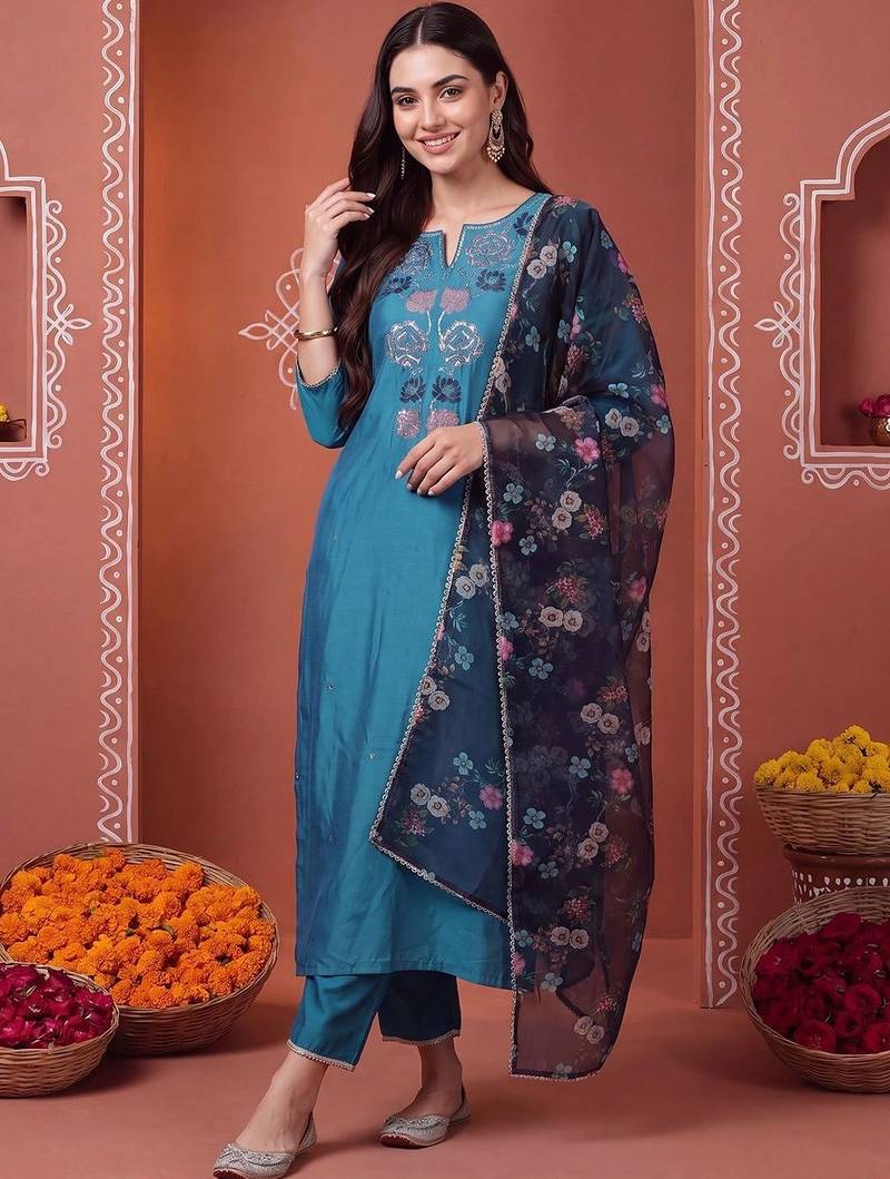 women floral embroidered regular sequinned kurta with trousers & with dupatta