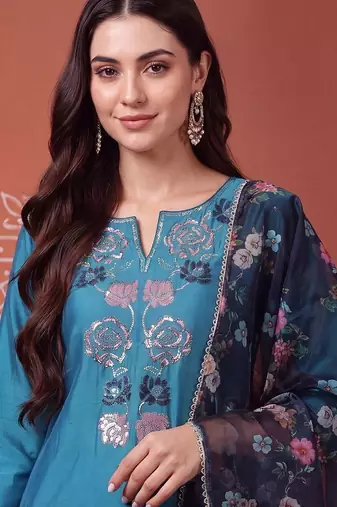 women floral embroidered regular sequinned kurta with trousers & with dupatta