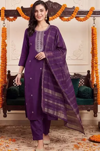 women ethnic motifs embroidered regular thread work kurta with trousers & with dupatta