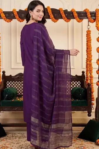 women ethnic motifs embroidered regular thread work kurta with trousers & with dupatta