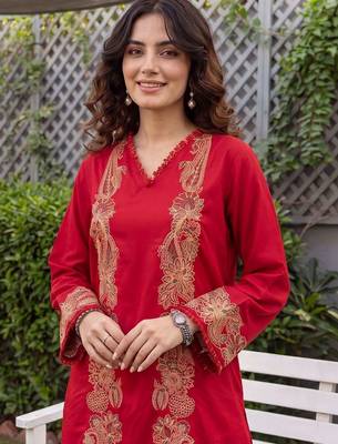 women ethnic motifs embroidered regular thread work kurta with palazzos 4