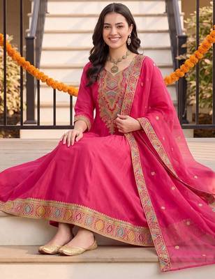 women ethnic motifs embroidered empire thread work kurta with trousers & with dupatta 2