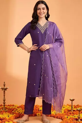 women ethnic motifs embroidered regular kurta with trousers & with dupatta