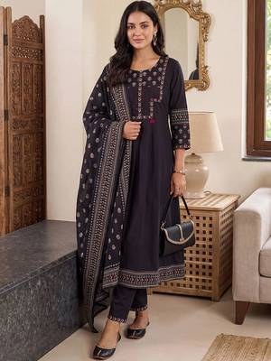 women ethnic motifs embroidered regular thread work cotton kurta with trousers & with dupatta 1