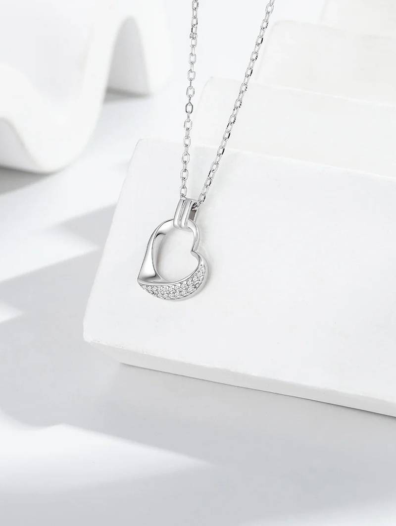 Pure 925 silver serenity heart halo pendant for women