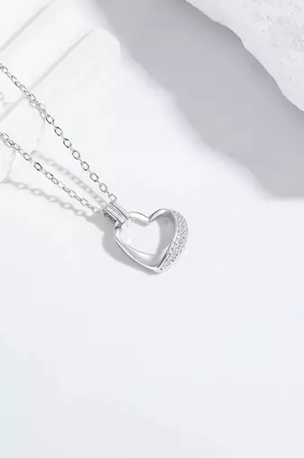 Pure 925 silver serenity heart halo pendant for women