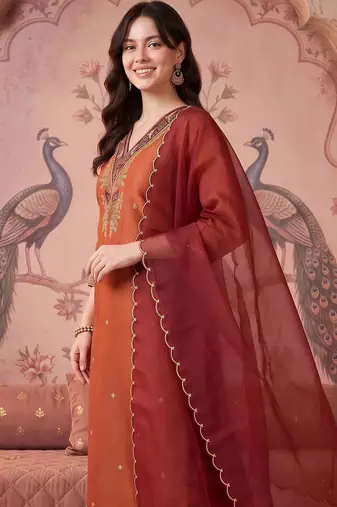 women ethnic motifs embroidered regular thread work kurta with trousers & with dupatta