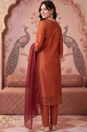 women ethnic motifs embroidered regular thread work kurta with trousers & with dupatta