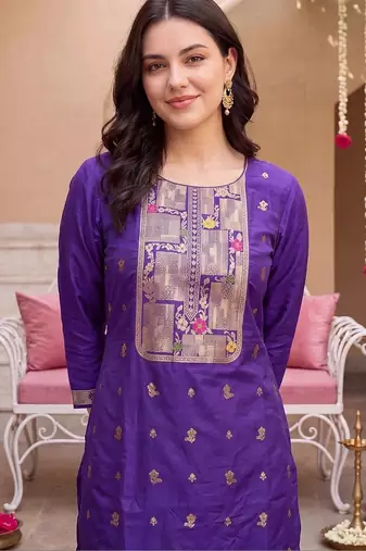 women ethnic motifs regular kurta with trousers & with dupatta