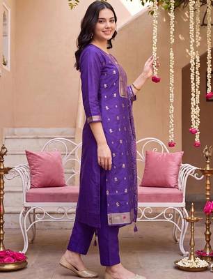 women ethnic motifs regular kurta with trousers & with dupatta 4
