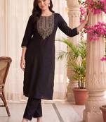 women ethnic motifs embroidered regular cotton kurta with trousers