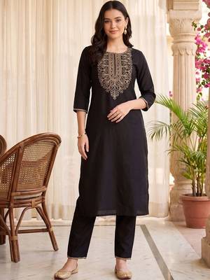 women ethnic motifs embroidered regular cotton kurta with trousers 6