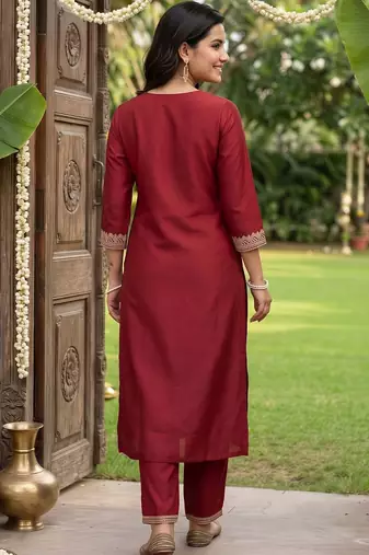 women ethnic motifs embroidered regular thread work kurta with trousers & with dupatta
