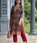women ethnic motifs printed regular cotton kurta with trousers