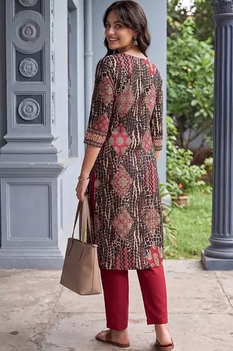 women ethnic motifs printed regular cotton kurta with trousers