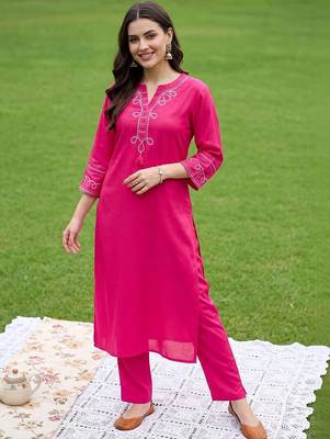 women ethnic motifs embroidered regular thread work kurta with trousers 1
