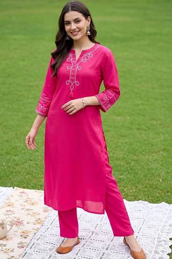 women ethnic motifs embroidered regular thread work kurta with trousers