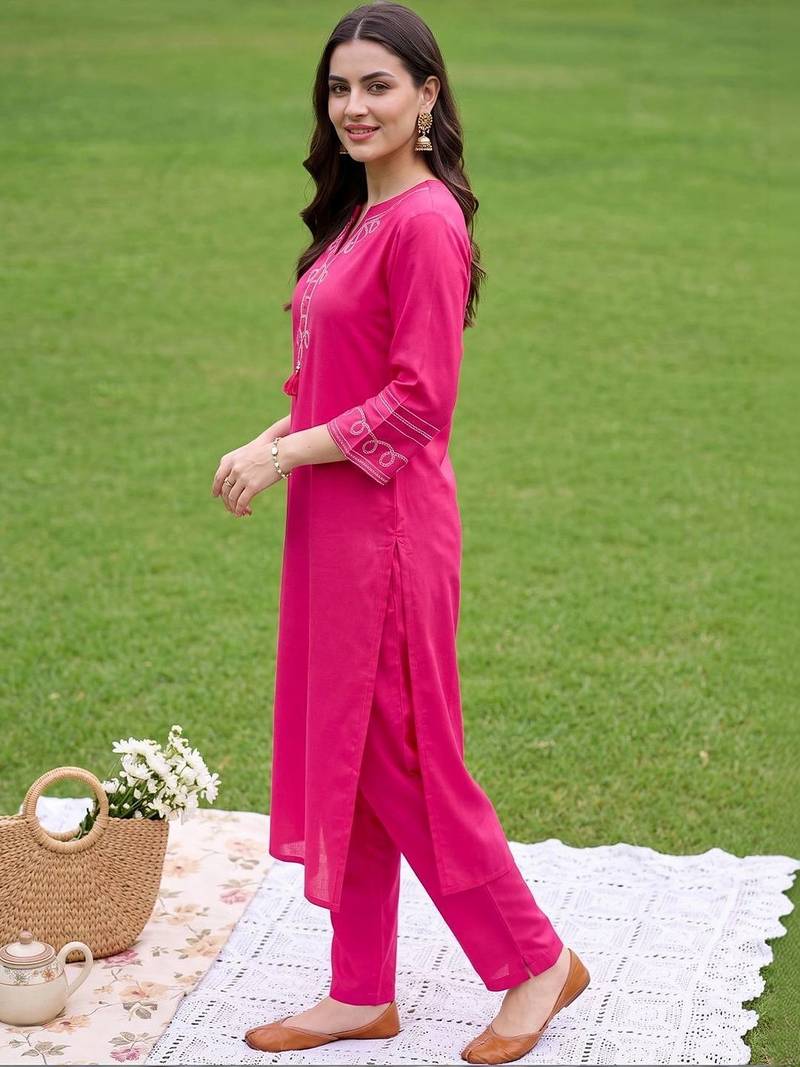 women ethnic motifs embroidered regular thread work kurta with trousers