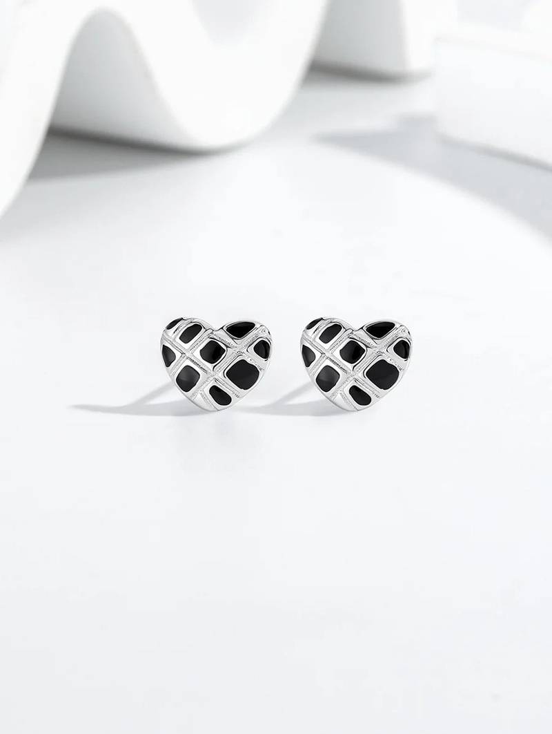 Pure 925 silver black velvet heart stud earrings for women