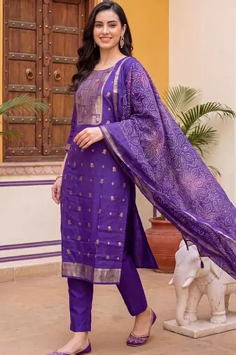 women ethnic motifs embroidered regular kurta with trousers & with dupatta