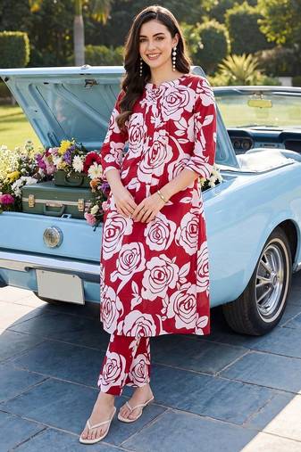 women floral printed regular cotton kurta with trousers