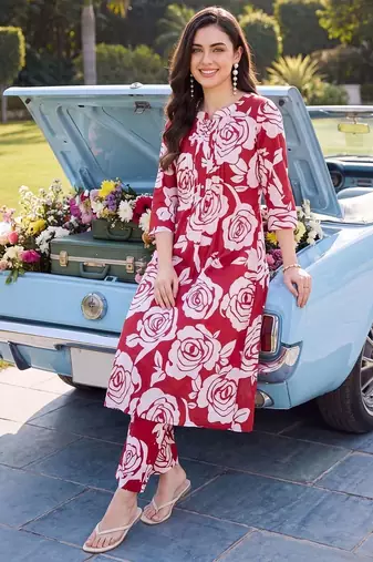 women floral printed regular cotton kurta with trousers