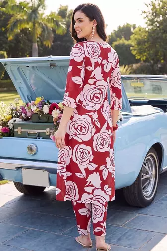 women floral printed regular cotton kurta with trousers