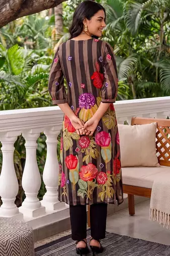 women floral printed regular cotton kurta with trousers