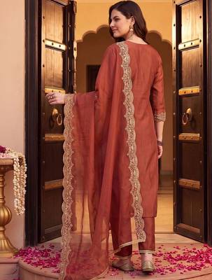 women ethnic motifs embroidered regular thread work liva kurta with trousers & with dupatta 6