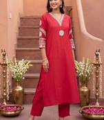women ethnic motifs embroidered regular thread work kurta with trousers