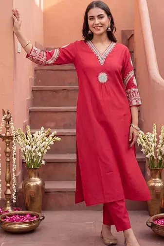 women ethnic motifs embroidered regular thread work kurta with trousers