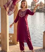 women ethnic motifs embroidered regular thread work kurta with trousers & with dupatta