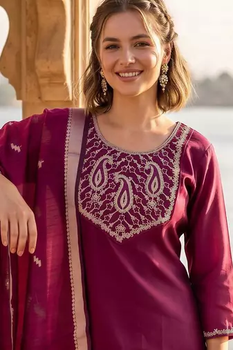 women ethnic motifs embroidered regular thread work kurta with trousers & with dupatta