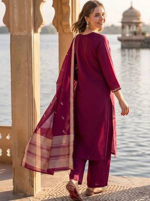 women ethnic motifs embroidered regular thread work kurta with trousers & with dupatta 4