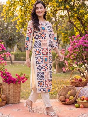 women ethnic motifs printed regular kurta with trousers 4