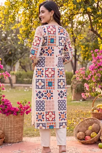 women ethnic motifs printed regular kurta with trousers