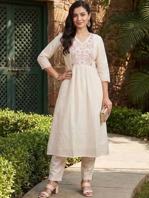 women floral embroidered empire thread work cotton kurta with trousers 1
