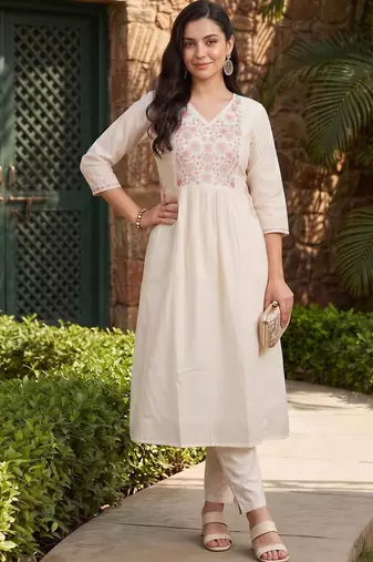women floral embroidered empire thread work cotton kurta with trousers