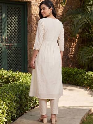 women floral embroidered empire thread work cotton kurta with trousers 6