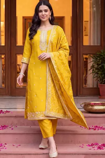 women ethnic motifs embroidered regular thread work kurta with trousers & with dupatta
